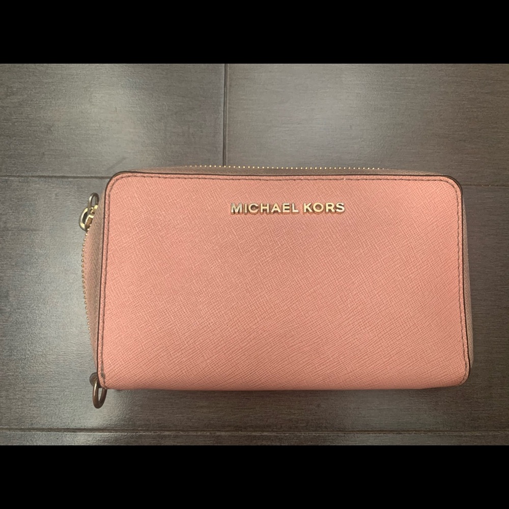 Michael Kors Baby Pink Wallet